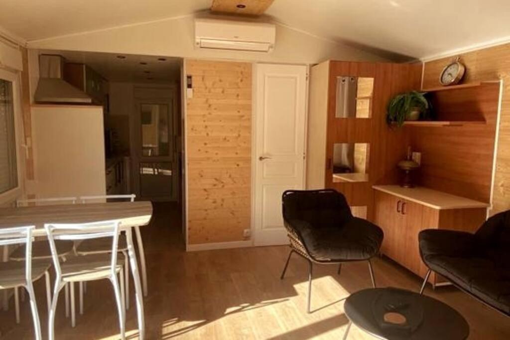 Mobil Home De Patricia Et Franck A Sigean Extérieur photo